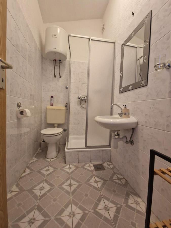 Sacher Apartament Igrane Luaran gambar