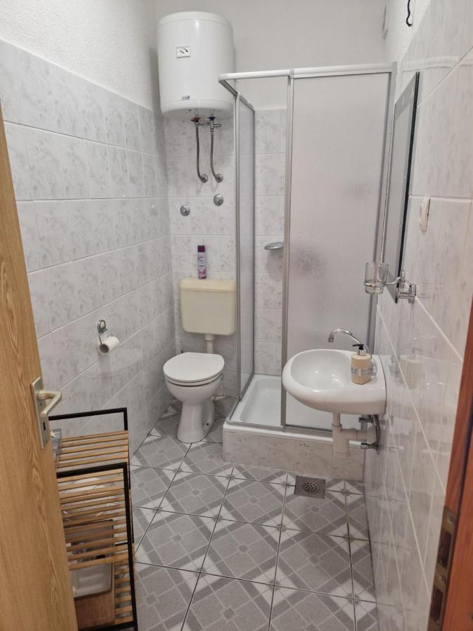 Sacher Apartament Igrane Luaran gambar